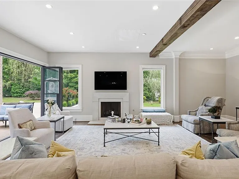 5965 Riverside Dr — Photo 18