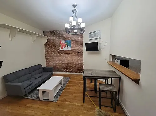 971 Columbus Ave #4 Photo 1