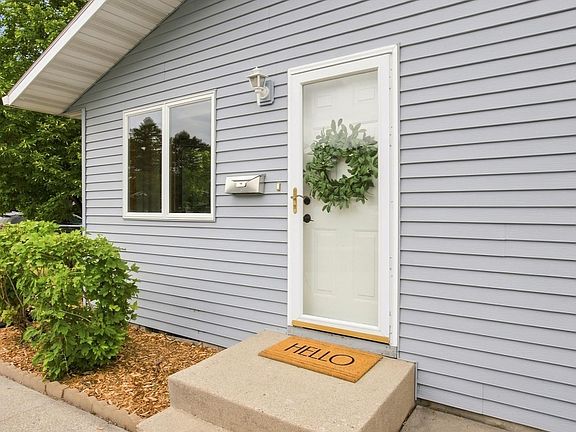 4th image of 519 Appletree Ln