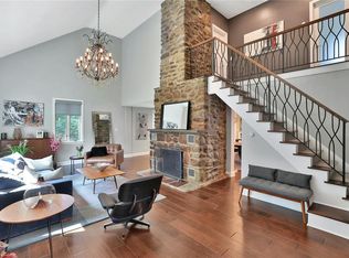 10 Roy Pl, Valhalla, NY 10595