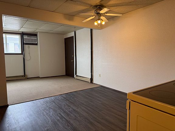 4th image of 911 Western Rd APT 3