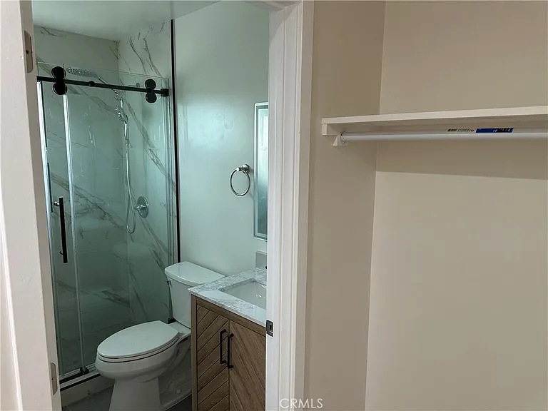 2161A Myrtle Ave — Photo 11