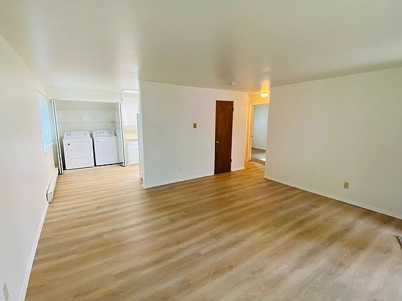 3rd image of 4619 Fowler Ave #2