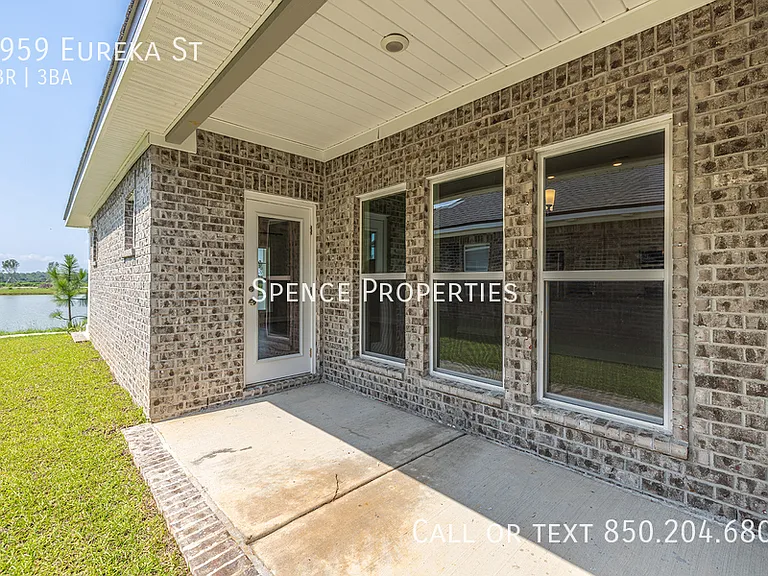 8959 Eureka St — Photo 42