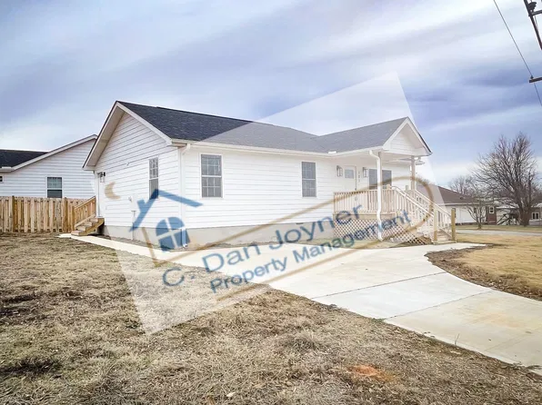 101 Elmer St, Greer, SC 29651