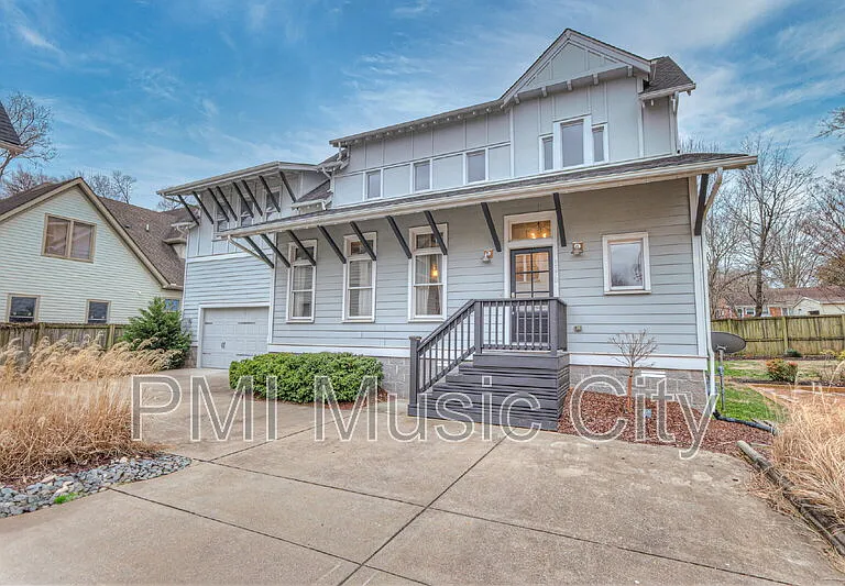 1537B Battlefield Dr — Photo 1
