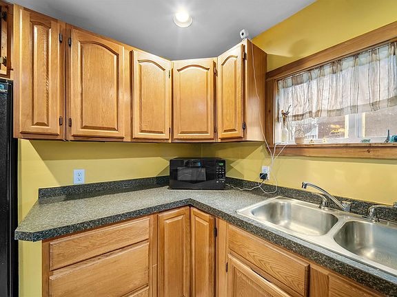 5th image of 23 Concord Hill Road