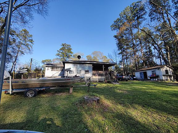 3rd image of 25713 Parkway Dr