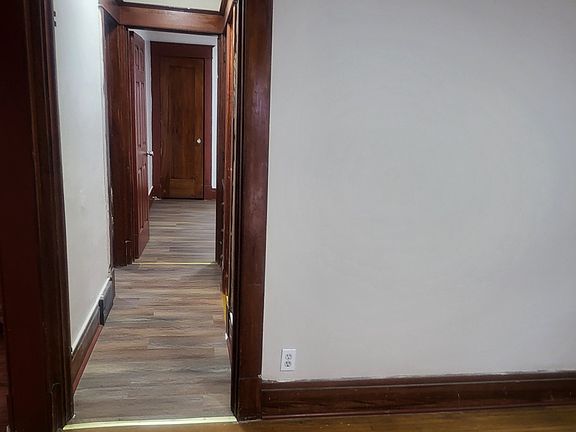 3rd image of 50 Newburgh Ave Unit 1