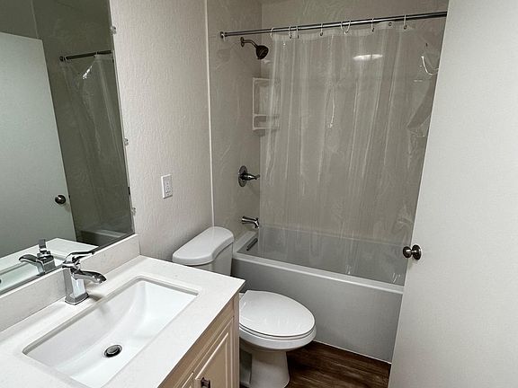 5th image of 2931 David Ave