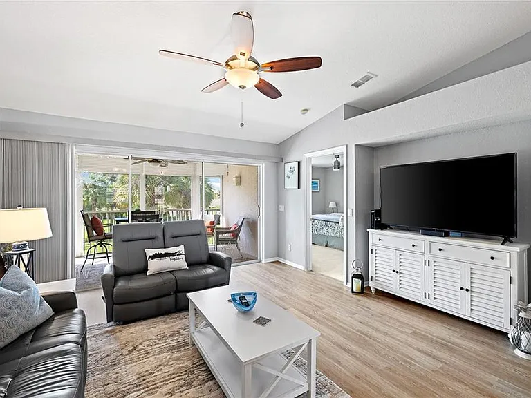 9022 Michael Cir #4 — Photo 9