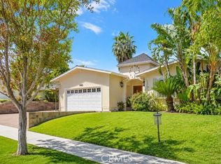 26096 Adamor Rd, Calabasas, CA 91302