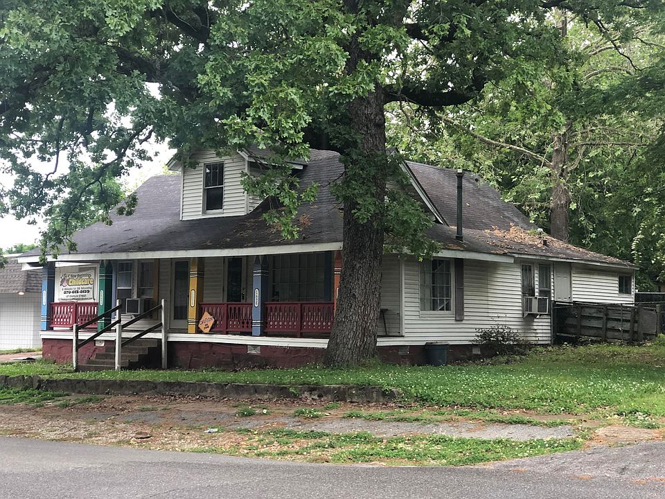 1st image of 127 E Charles St