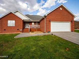 510 Carpenters View Dr, Maryville, TN 37801