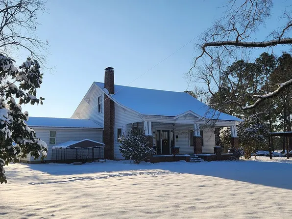 95 McCormick Ave, Hawkinsville, GA 31036