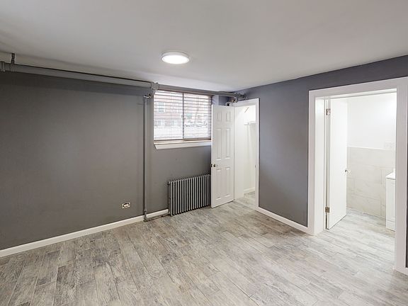 2nd image of 1377 N Pearl St #10A