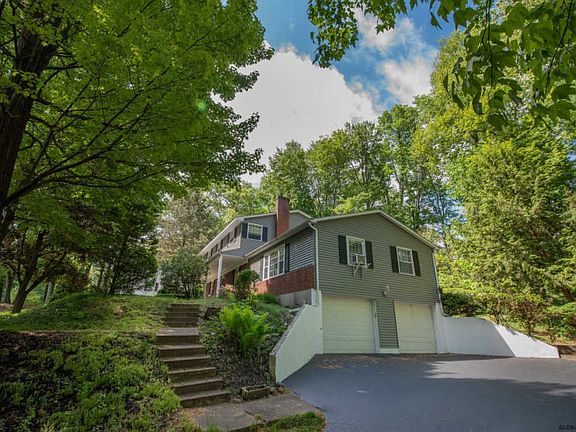 3rd image of 71 Blue Spruce La Malta