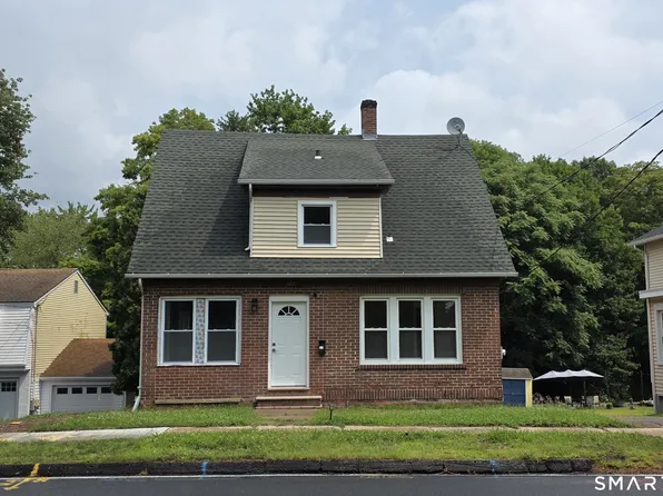 782 Center St, Wallingford, CT 06492