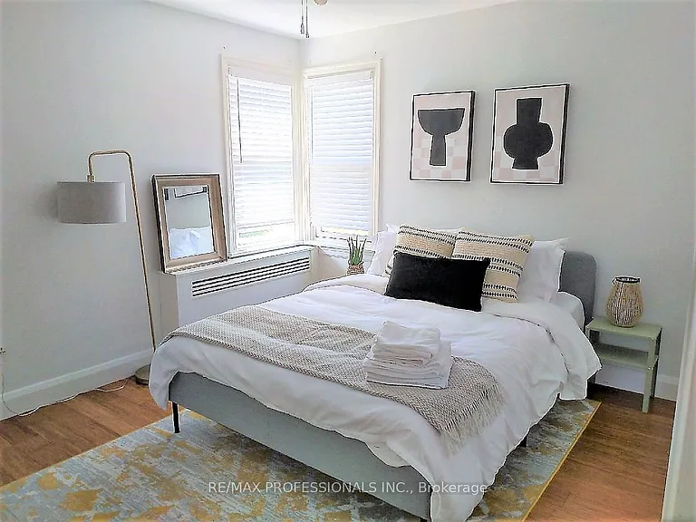 119 Erb St E #A — Photo 10