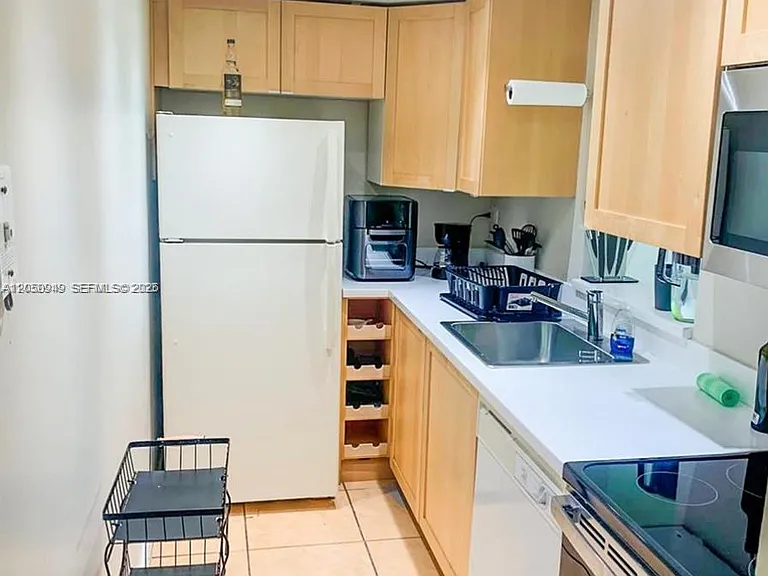 1740 NW North River Dr #623 — Photo 12