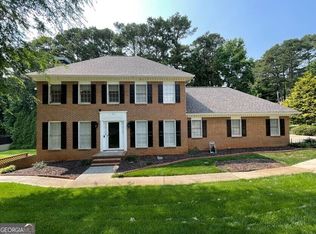 1502 Eryn Cir, Suwanee, GA 30024