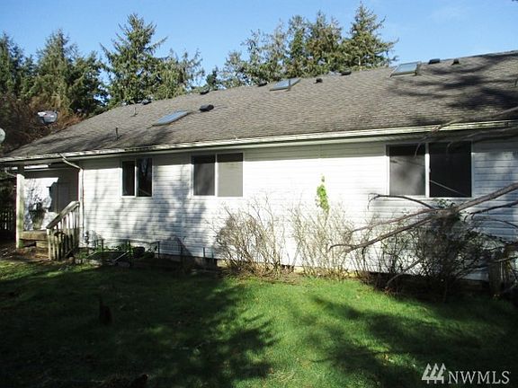 2nd image of 747 Evergreen Ave SE