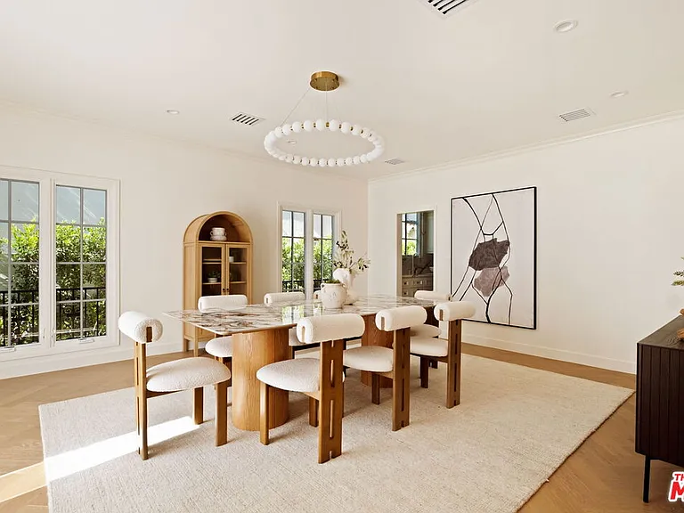 308 S Highland Ave — Photo 15