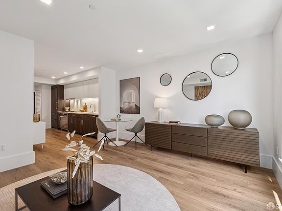 5th image of 1288 Howard St #308