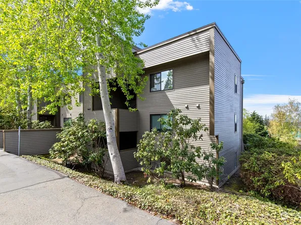 4891 76th Street SW #C101, Mukilteo, WA 98275