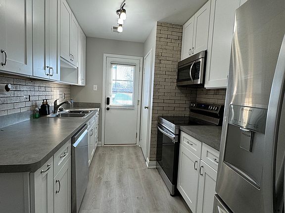 5th image of 9386 Bay Colony Dr APT 1S