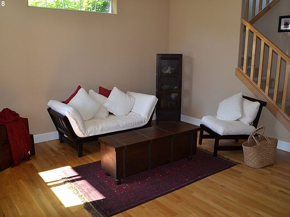 5th image of 18418 SE 44th Ln