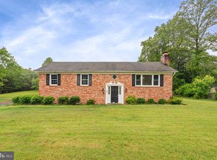 1585 Mountain View Rd, Stafford, VA 22554