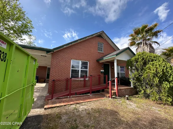 606 E 4th Ct, Panama City, FL 32401