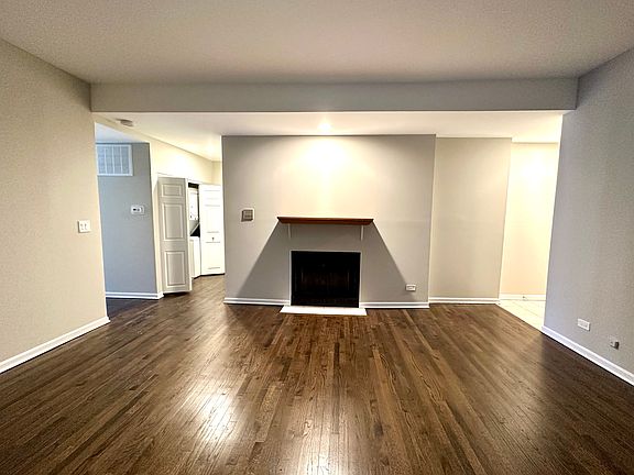 5th image of 2217 N Clifton Ave APT 2E
