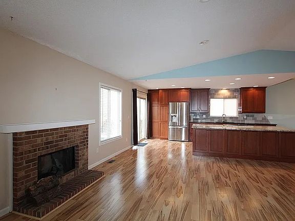 5th image of 4053 S Olathe Ct