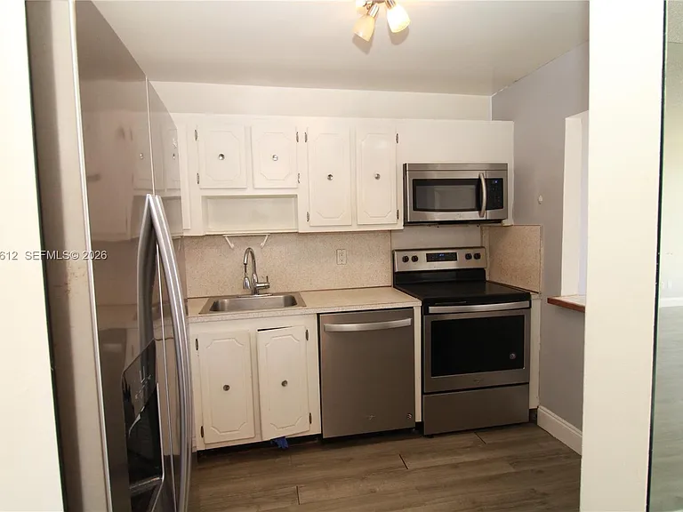 13499 Biscayne Blvd #412 — Photo 4
