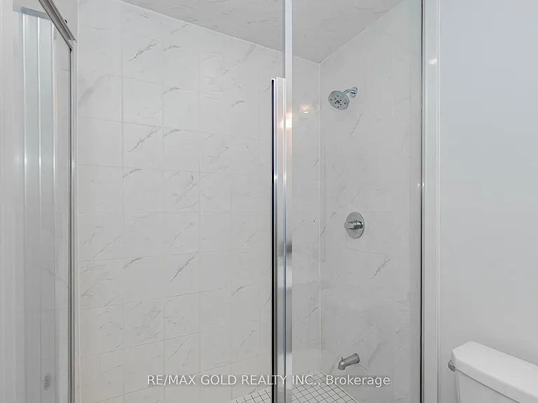 585 Colborne St #1007 — Photo 39