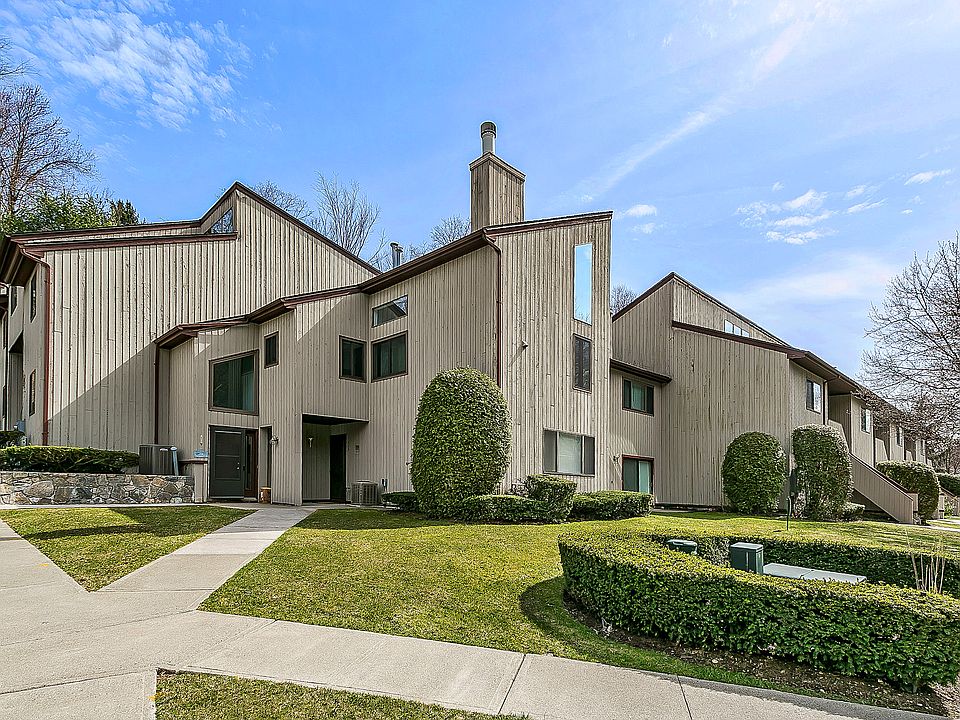 314 Chestnut Oaks. High End European Living.
