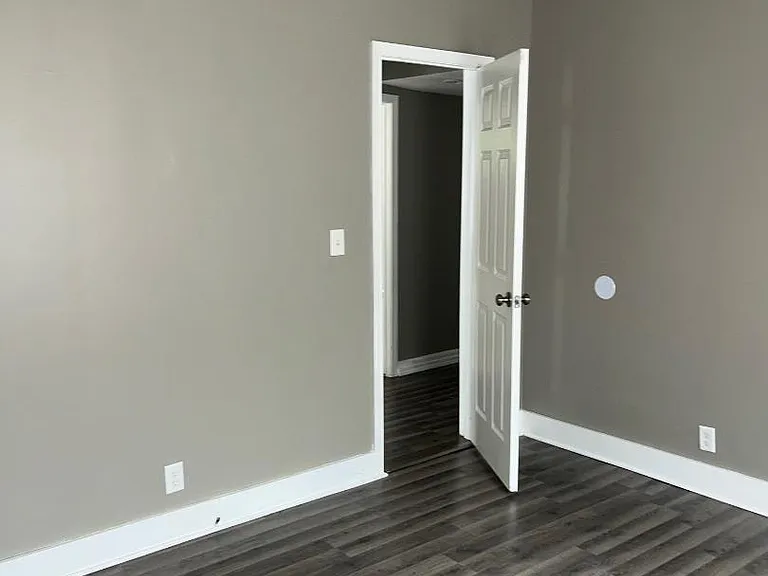 Unit Photo