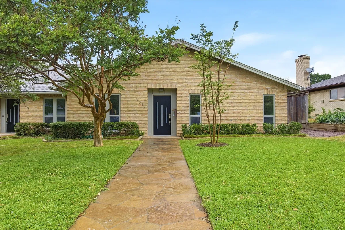 Building Photo - 7517 Meadow Oaks Dr