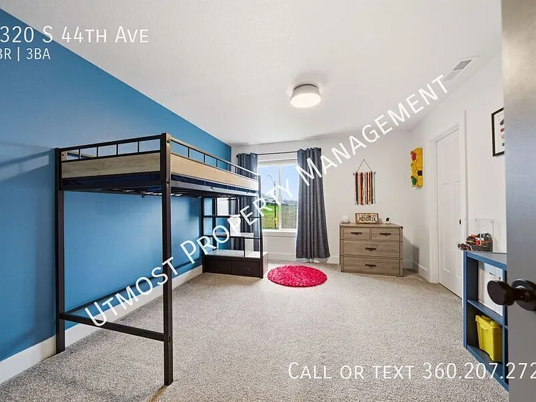 1320 S 44th Ave — Photo 17