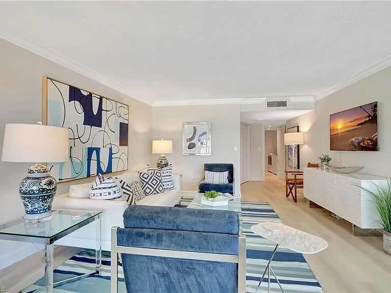 2357 Gulf Shore Blvd N #107 — Photo 7