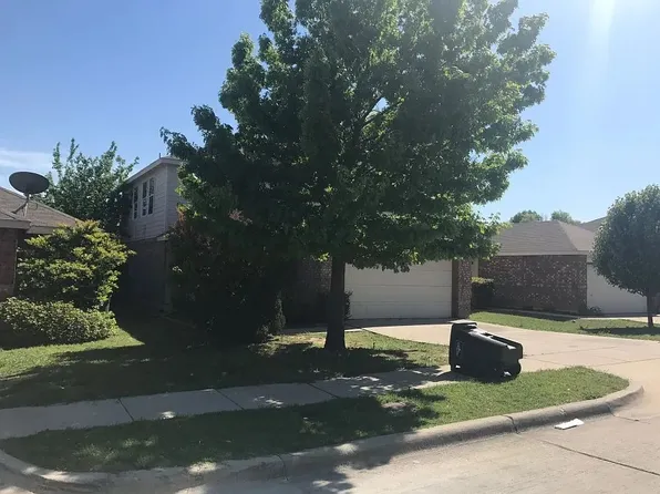 4855 Waterford Dr, Fort Worth, TX 76179