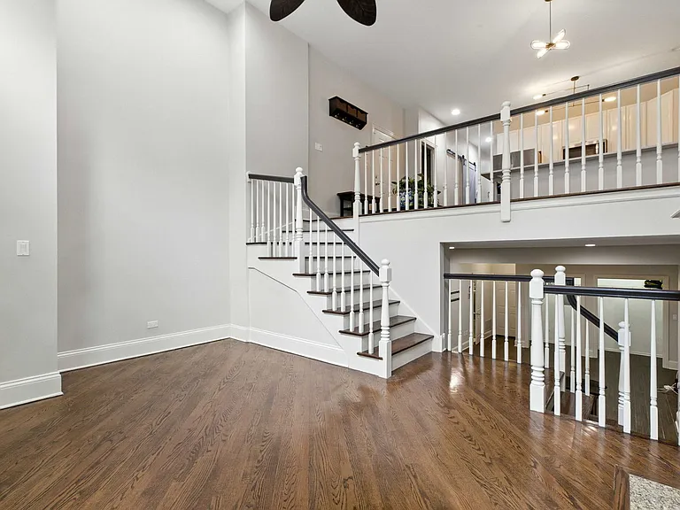 860 W Buckingham Pl #1E — Photo 6