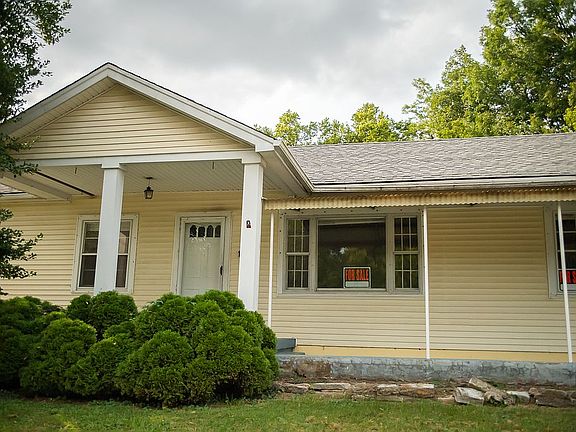 4th image of 196 Jackson Dr