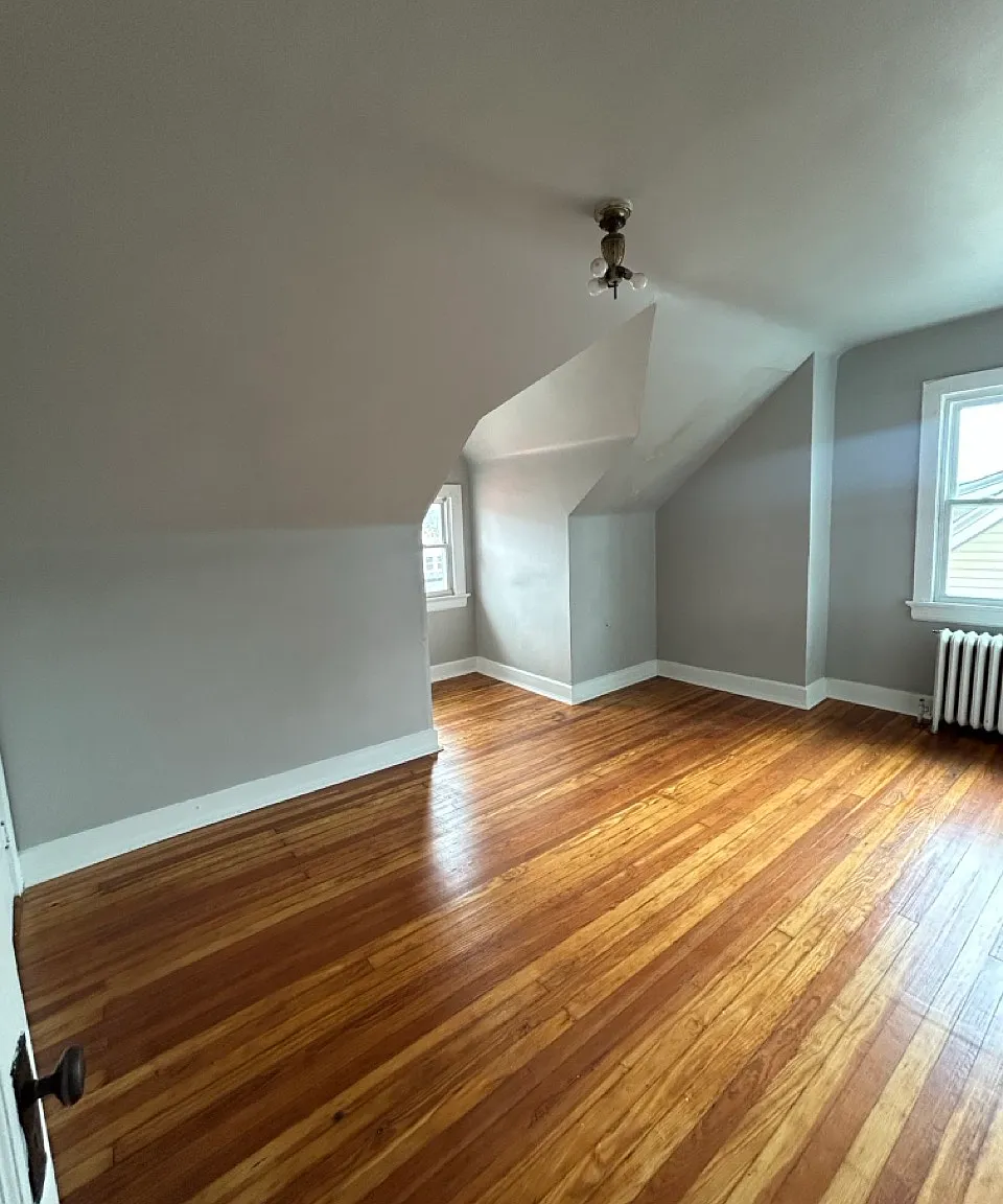 2 bed, 900 sqft, $1,200 — Photo 2