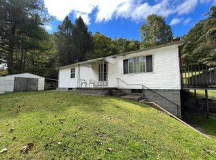 6100 Old Turnpike Rd, Little Birch, WV 26629