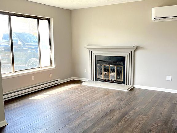 4th image of 3324 Smoky Mountain Dr