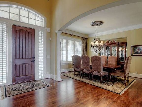 Formal dining room