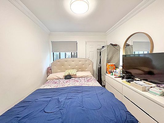 5th image of 2317 Bedford Ave #1